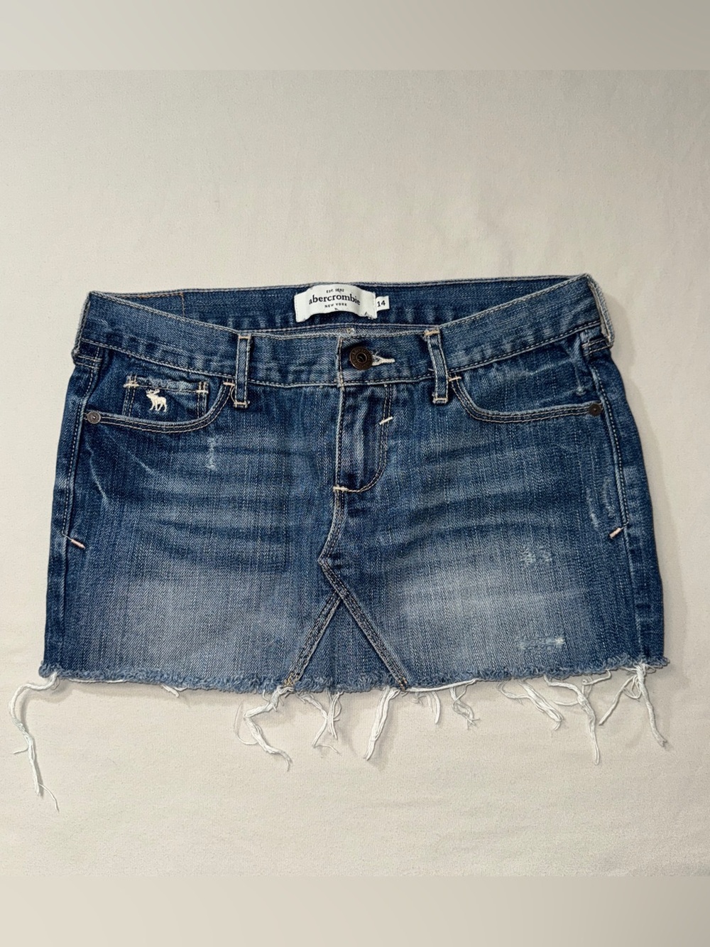 Abercrombie Fitch Distressed Denim Mini Skirt Girl’s 14 School Cute Raw Hem